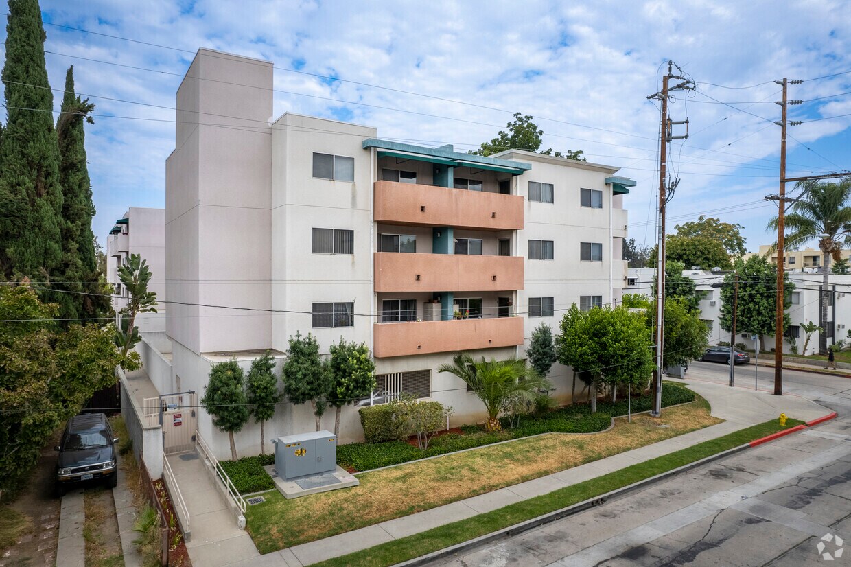 11330 Otsego St, North Hollywood, CA 91601 Apartments in North