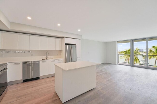Foto del edificio - 1500 Bay Rd