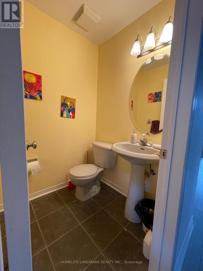 Building Photo - 74 Bassett Ave