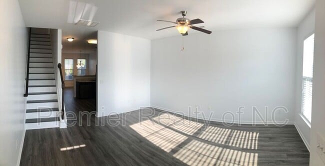 Building Photo - 5448 Farm House Trail