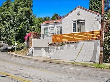 Primary Photo - 2348 N Cahuenga Blvd