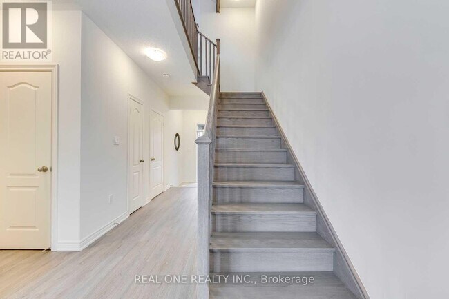 Photo du bâtiment - 103 Burke St