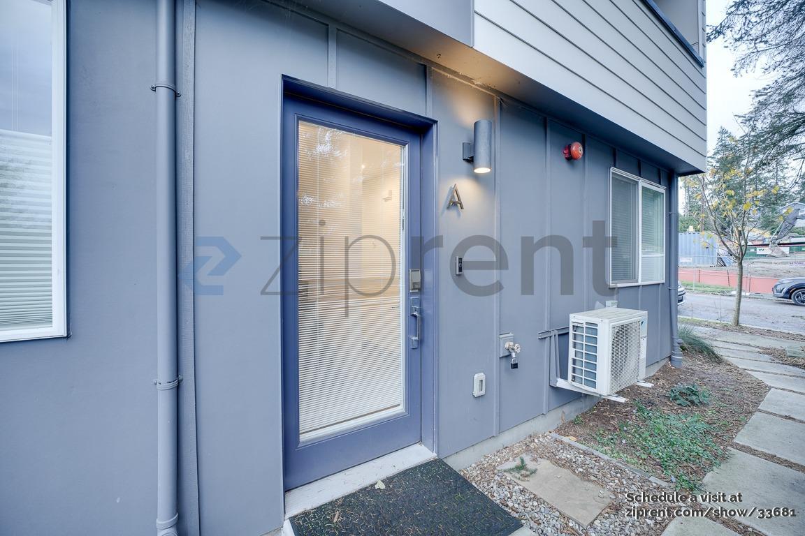 Foto principal - 15425 2nd Ave NE