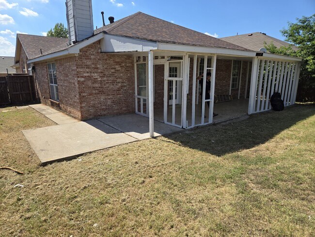 Building Photo - 2608 Trent Trl