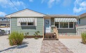 Primary Photo - 138 10th Ave