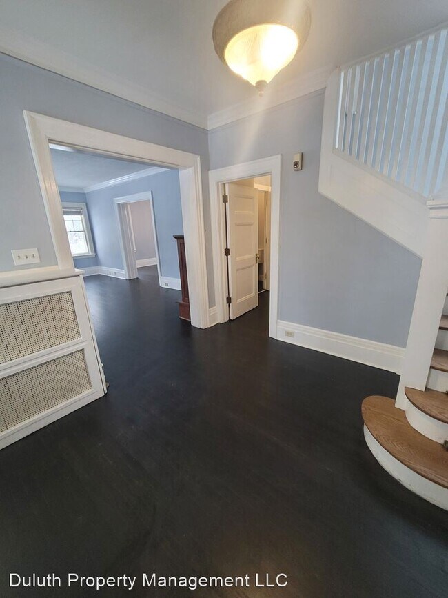 Foto del edificio - 5 br, 3 bath House - 2415 E 2nd St