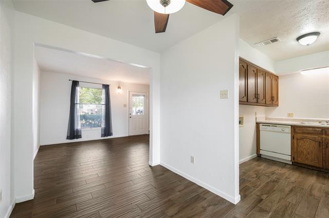 Building Photo - 1206 Hilltop Dr