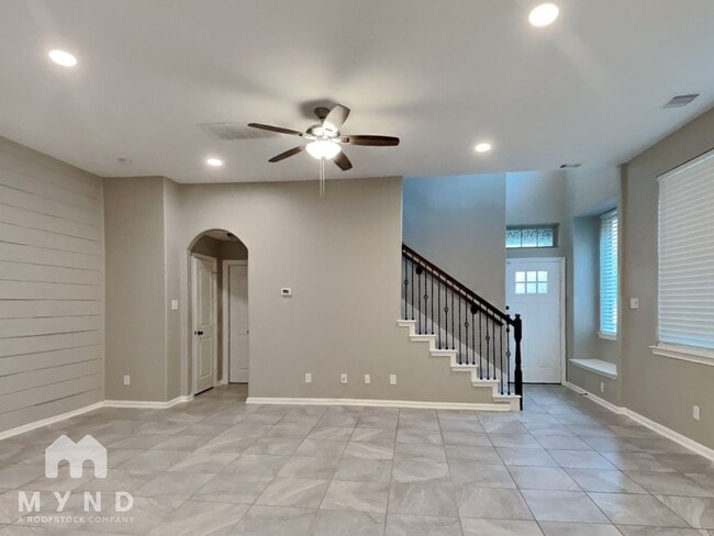 Foto del edificio - 118 Cheswood Forest Dr