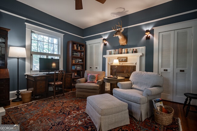 Building Photo - 290 Milledge Cir