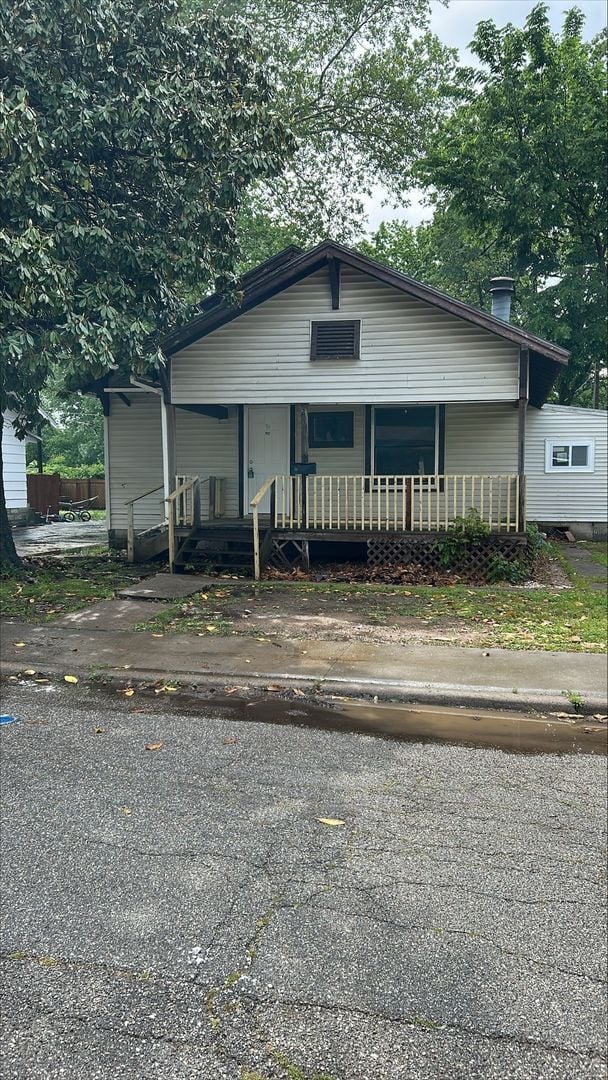Building Photo - 20 4th St Cir