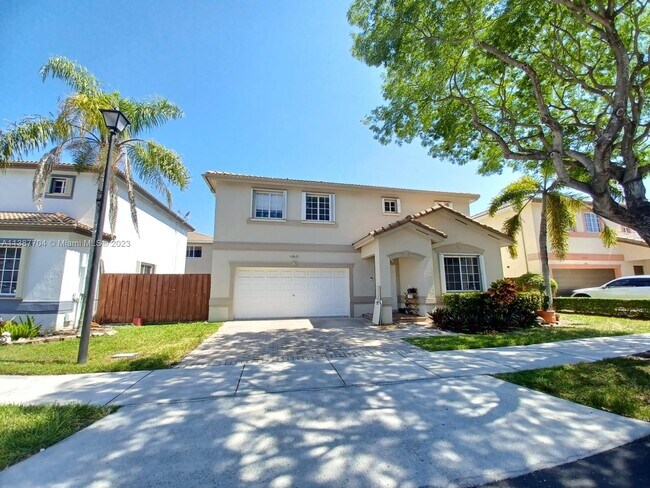 Building Photo - 10821 NW 52nd St