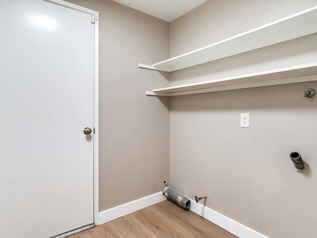 Foto del edificio - 11610 Cedar Way
