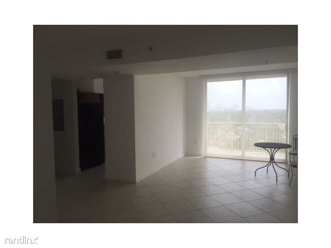 Foto del edificio - 2425 SW 27th Ave