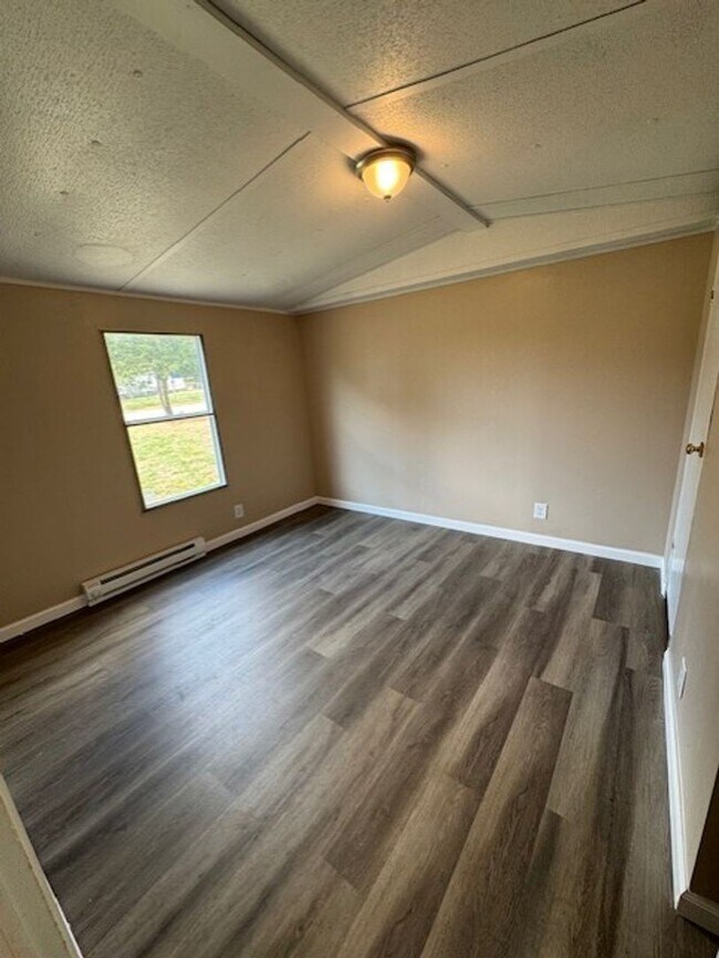 Foto del edificio - Newly Remodled 3 Bedroom 2 Bath Unit
