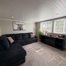Building Photo - 1115 Delmar Ct NW