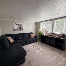 Building Photo - 1115 Delmar Ct NW