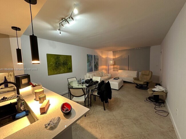 Foto del edificio - 2815 NE 201st Terrace