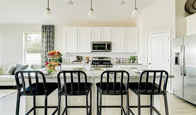 Foto del edificio - 606 Little Cypress Ln