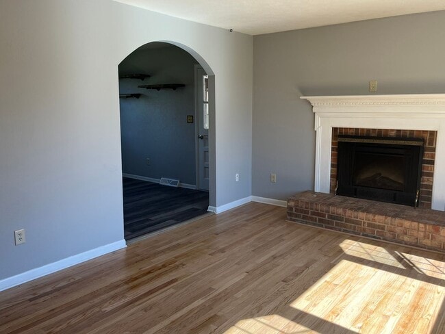 Building Photo - Home for rent in Weyers Cave