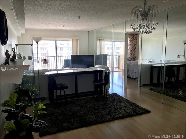 Building Photo - 250  181st Dr  415 Sunny Isles Beach Fl 33160