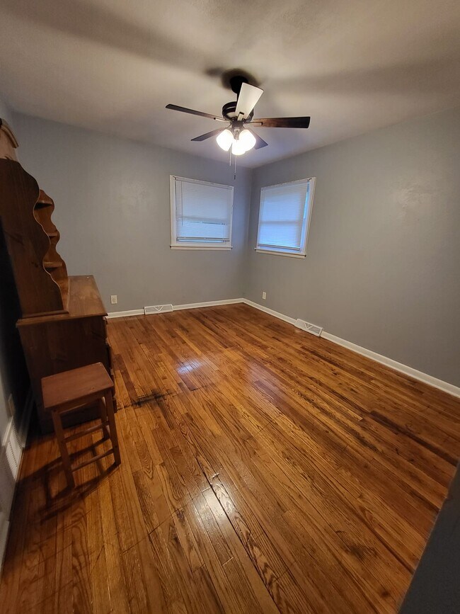 Foto del edificio - 2836 Mersington Ave