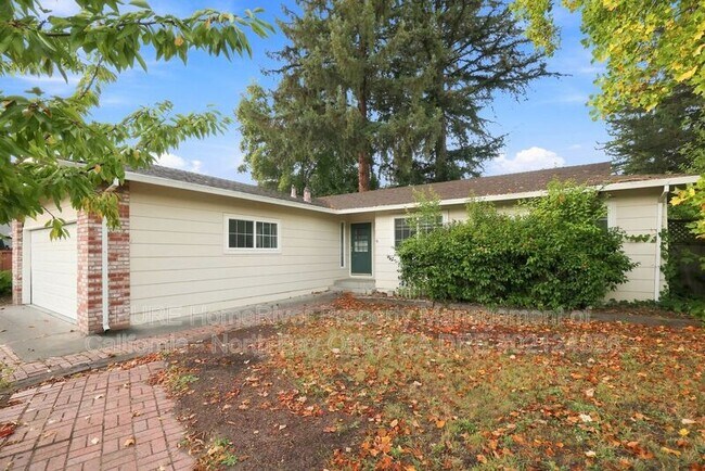 Foto del edificio - 5112 Gold Lake Dr