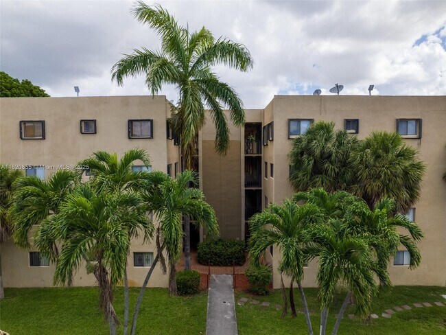 Foto del edificio - 8625 NW 8th St