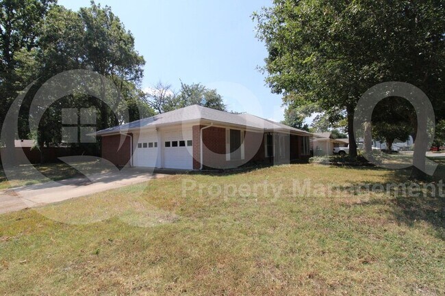 Foto del edificio - 2030 Georgetown Dr