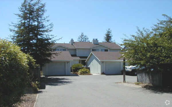 Foto del edificio - 5251 Faught Rd