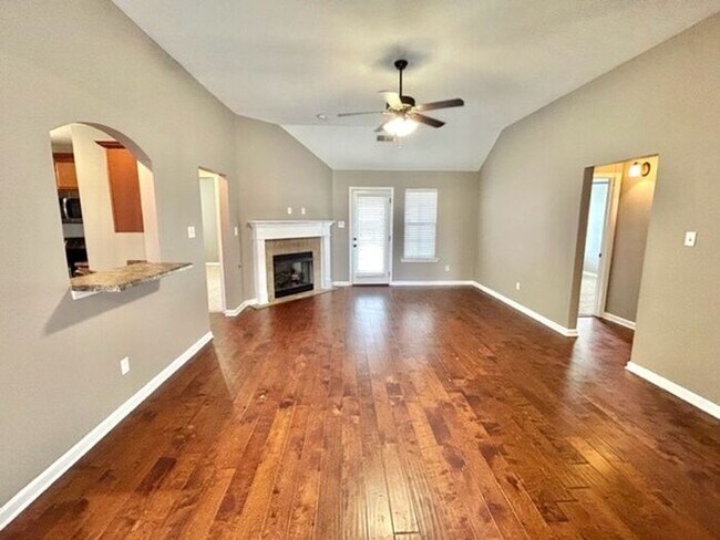 Building Photo - Make The Move To Olive Branch For Better S...