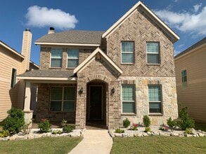 Building Photo - 1049 Marietta Ln