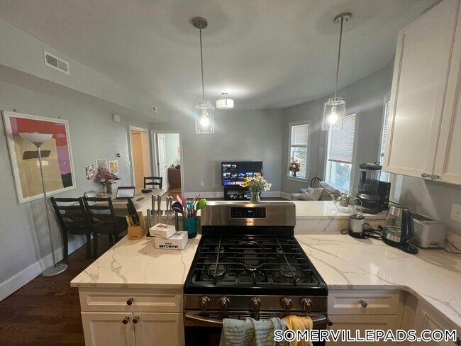 Foto del edificio - 337 Highland Ave