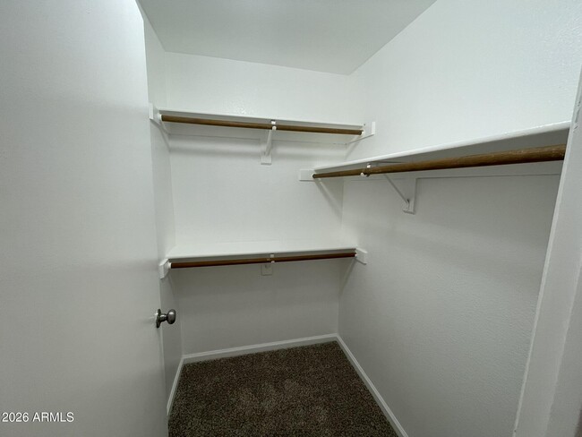 Building Photo - 3424 N Apache Cir