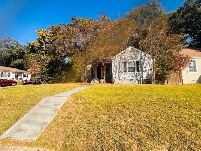 Foto del edificio - 302 Decelle St