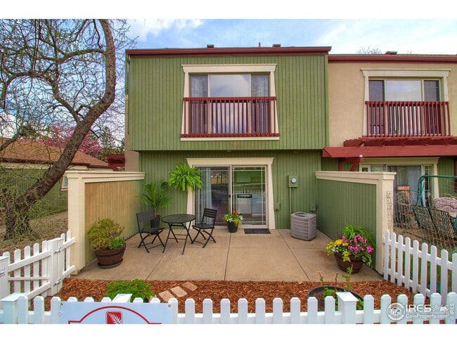 Photo - 855 W Moorhead Cir Townhome