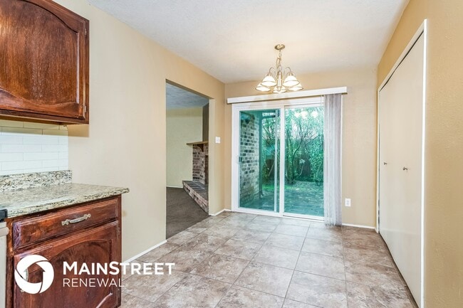 Foto del edificio - 15614 Fall Briar Dr