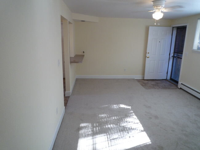 Living and front door - 1144 Fillmore St