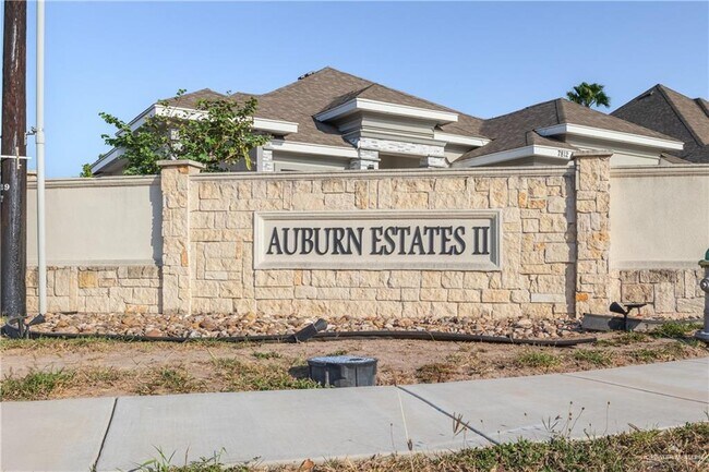 Foto del edificio - 2629 Warbler Ave