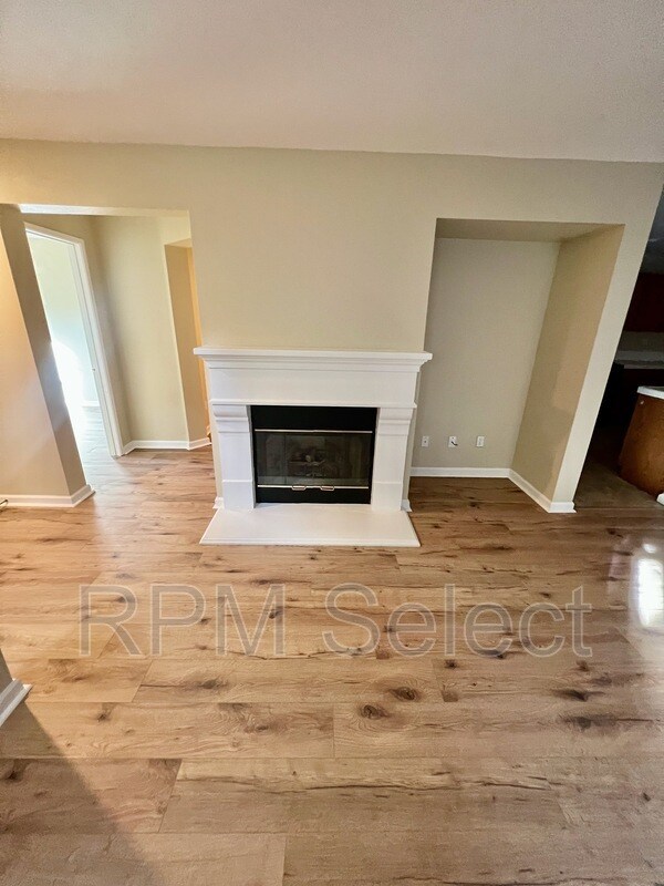 Building Photo - 3013 Puffin Cir