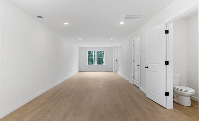 Photo - 14 Catawba Ave Townhome