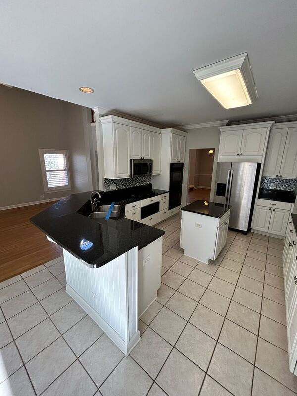 Building Photo - 9458 Foothills Dr