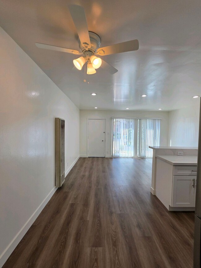 Building Photo - 3637 E. 8th St. #1, Long Beach, CA 90804