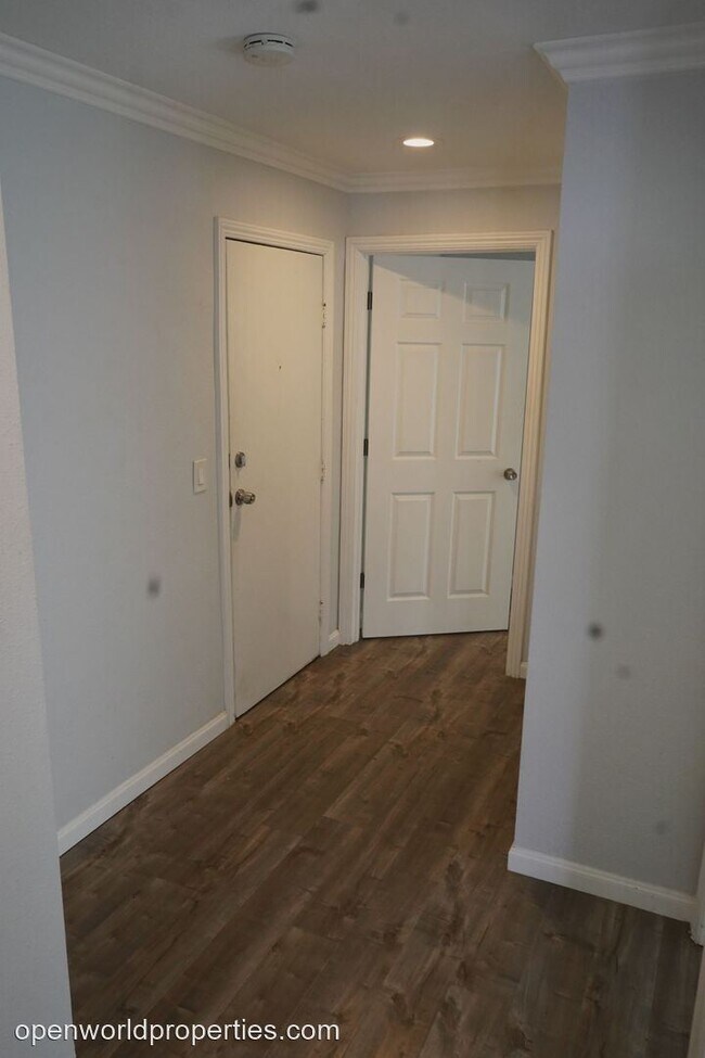 Building Photo - 2912 14th Ave