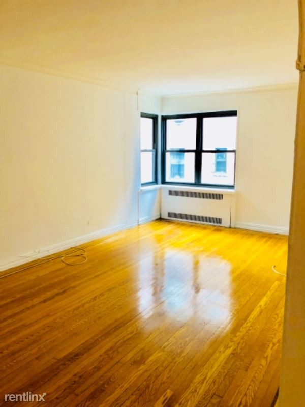 Foto principal - 2 br, 1 bath Apartment - 3 North Broadway