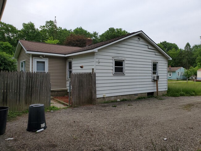 Foto del edificio - 3148 Gracelawn Ave