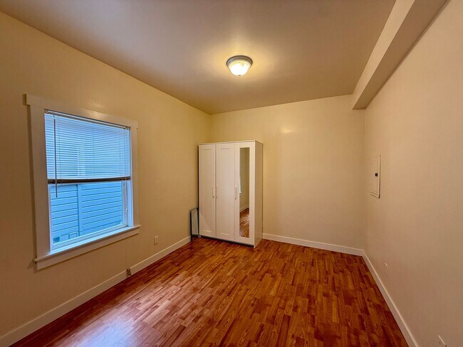 Foto del edificio - 4429 Rainier Ave S