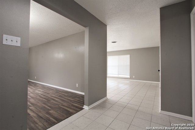 Building Photo - 9902 TIOGA DR