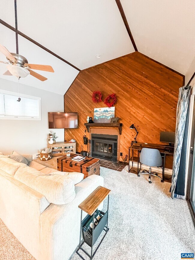 Building Photo - 2240 Tanners Ridge