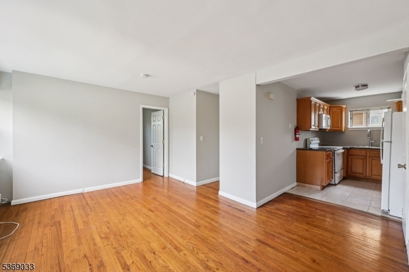 Primary Photo - 222 2nd St