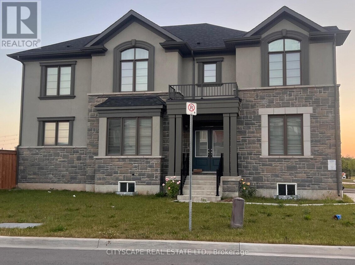 Building Photo - 1330 Farmstead Dr